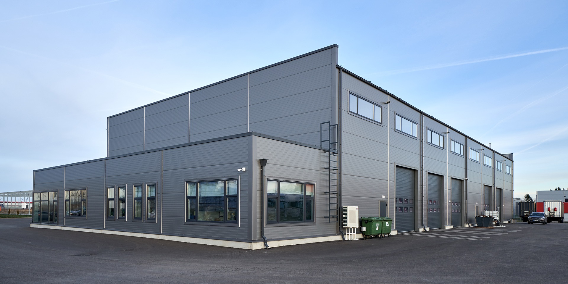 Estonia warehouse walls made of Paneltech PIR-S and PWW-S sandwich panels